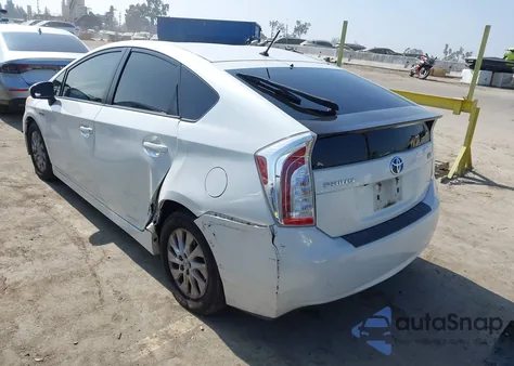 2015 Toyota Prius Two from USA, damaged, VIN JTDKN3DUXF0466133